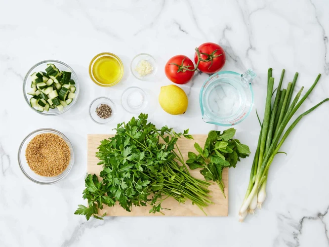 Warum Petersilie Und Tomaten Kombinieren?